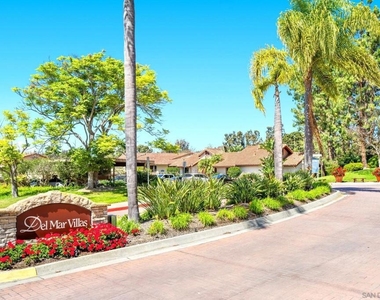 12560 Carmel Creek Rd - Photo Thumbnail 11