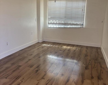 83632 Manzanita Avenue - Photo Thumbnail 5