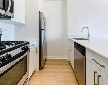 300 E. 39th St. - Photo Thumbnail 44