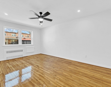 525 E 78th St - Photo Thumbnail 1