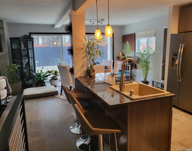73 Spinney Road - Photo Thumbnail 5