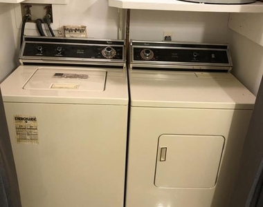 126 Concordia Circle - Photo Thumbnail 11