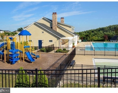 278 Flagstone Road - Photo Thumbnail 17