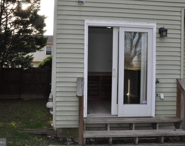 9705 Glen Avenue - Photo Thumbnail 16