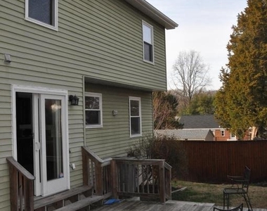 9705 Glen Avenue - Photo Thumbnail 14