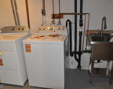 9705 Glen Avenue - Photo Thumbnail 38