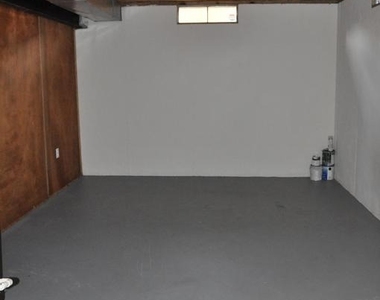 9705 Glen Avenue - Photo Thumbnail 42