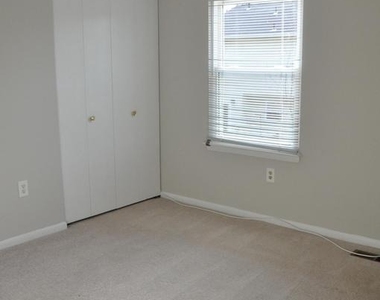 9705 Glen Avenue - Photo Thumbnail 23