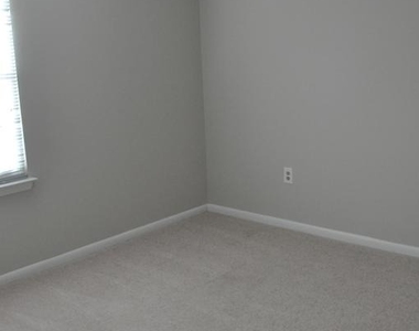 9705 Glen Avenue - Photo Thumbnail 27