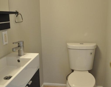 9705 Glen Avenue - Photo Thumbnail 18