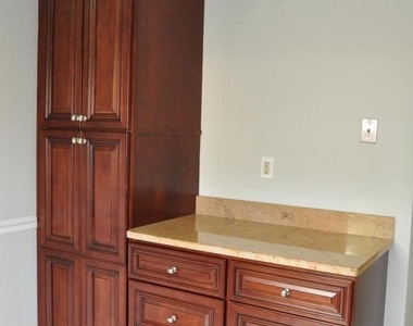 9705 Glen Avenue - Photo Thumbnail 10
