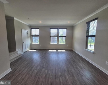 6054 Fallfish Court - Photo Thumbnail 17