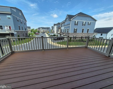 6054 Fallfish Court - Photo Thumbnail 27