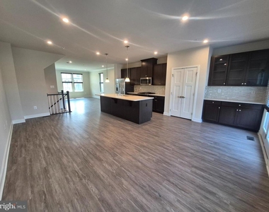 6054 Fallfish Court - Photo Thumbnail 9