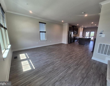 6054 Fallfish Court - Photo Thumbnail 18
