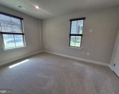 6054 Fallfish Court - Photo Thumbnail 25