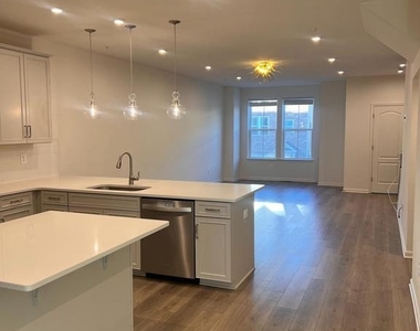 8220 Longford Road - Photo Thumbnail 5