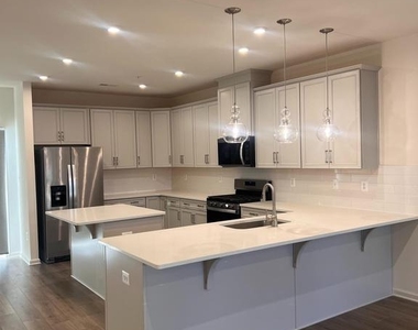 8220 Longford Road - Photo Thumbnail 2