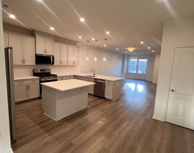 8220 Longford Road - Photo Thumbnail 7