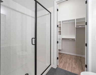 4510 Terry-o Ln - Photo Thumbnail 13