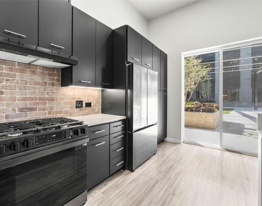 4510 Terry-o Ln - Photo Thumbnail 5