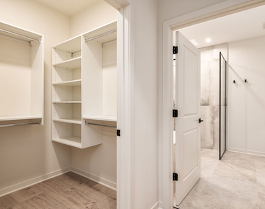 8015 W Belmont Avenue - Photo Thumbnail 12