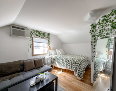 1414 W Henderson Street - Photo Thumbnail 12