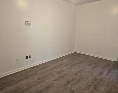 4951 Larkspur Lane - Photo Thumbnail 7