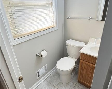 552 Sybil Lane Se - Photo Thumbnail 26