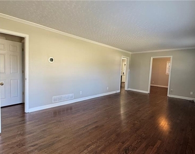 552 Sybil Lane Se - Photo Thumbnail 1