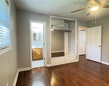 552 Sybil Lane Se - Photo Thumbnail 24