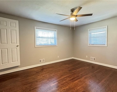 552 Sybil Lane Se - Photo Thumbnail 19