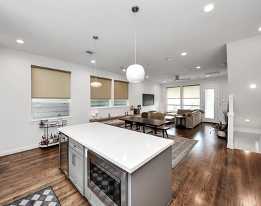 1721 Eado Point Lane - Photo Thumbnail 16