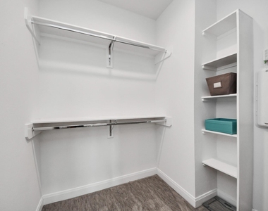 1721 Eado Point Lane - Photo Thumbnail 27