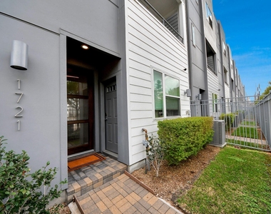 1721 Eado Point Lane - Photo Thumbnail 1