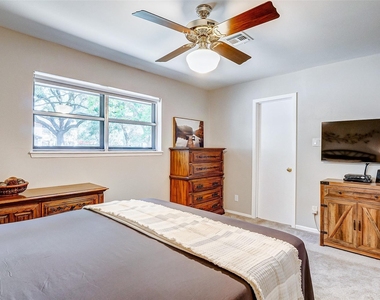 9218 Hammerly Boulevard - Photo Thumbnail 29