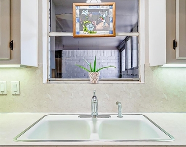 9218 Hammerly Boulevard - Photo Thumbnail 15