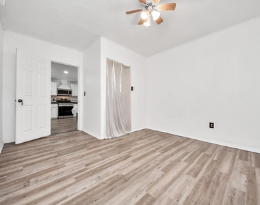 602 Massey Tompkins Road - Photo Thumbnail 5
