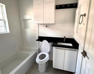 2901 Isabella Street - Photo Thumbnail 6