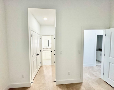 2102 Mechanic Street - Photo Thumbnail 6