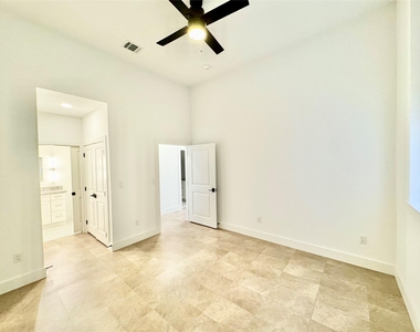 2102 Mechanic Street - Photo Thumbnail 5