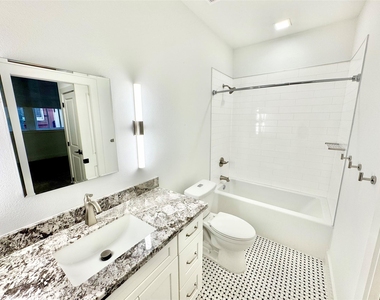 2102 Mechanic Street - Photo Thumbnail 8