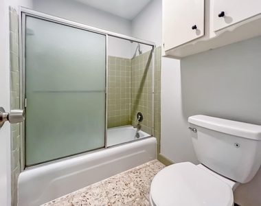 9206 Sharpview Drive - Photo Thumbnail 19