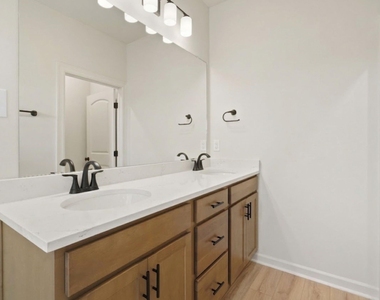 10726 Sky Creek Lane - Photo Thumbnail 9