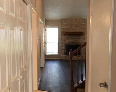 3010 Bee Cave Drive - Photo Thumbnail 12
