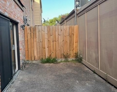 3010 Bee Cave Drive - Photo Thumbnail 14