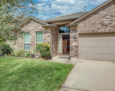 23818 Hawthorn Dale Court - Photo Thumbnail 1