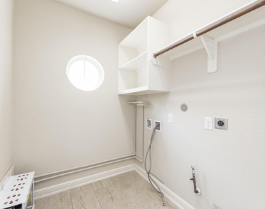 23818 Hawthorn Dale Court - Photo Thumbnail 16
