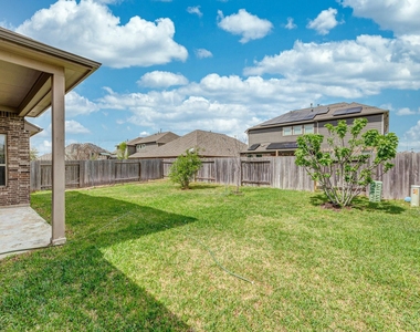 23818 Hawthorn Dale Court - Photo Thumbnail 25