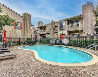 7350 Kirby Drive - Photo Thumbnail 17